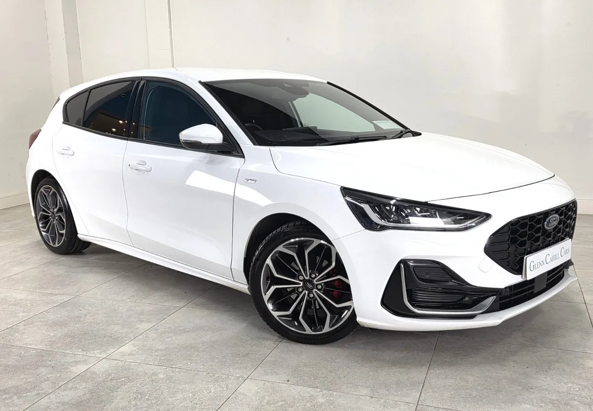 2023 Ford Focus 1.5 TDCi ST Line Vignale Auto - Image 4