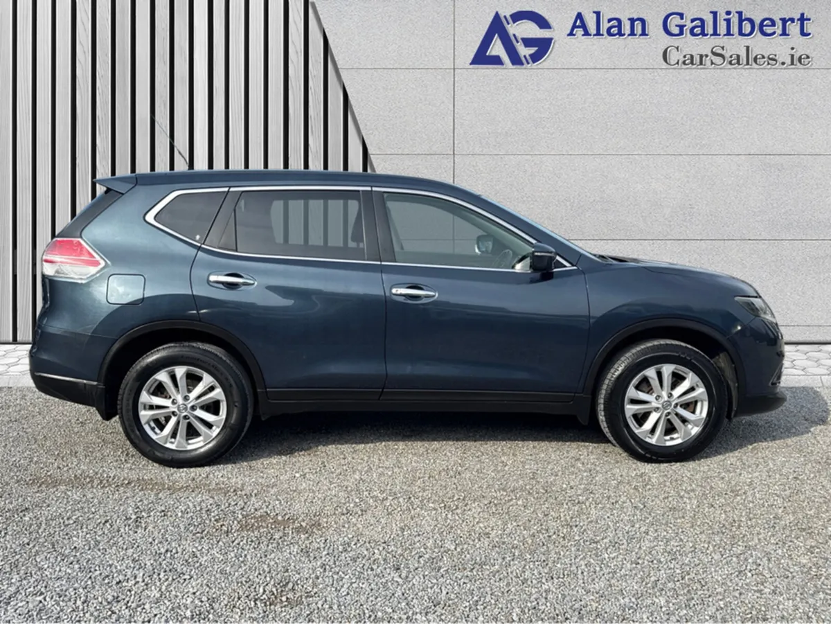 Nissan X-Trail 1.6 DSL SV 7 SEAT E6 4 4DR - Image 3