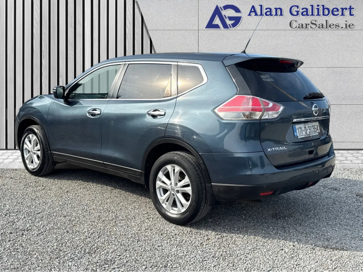 Nissan X-Trail 1.6 DSL SV 7 SEAT E6 4 4DR - Image 2