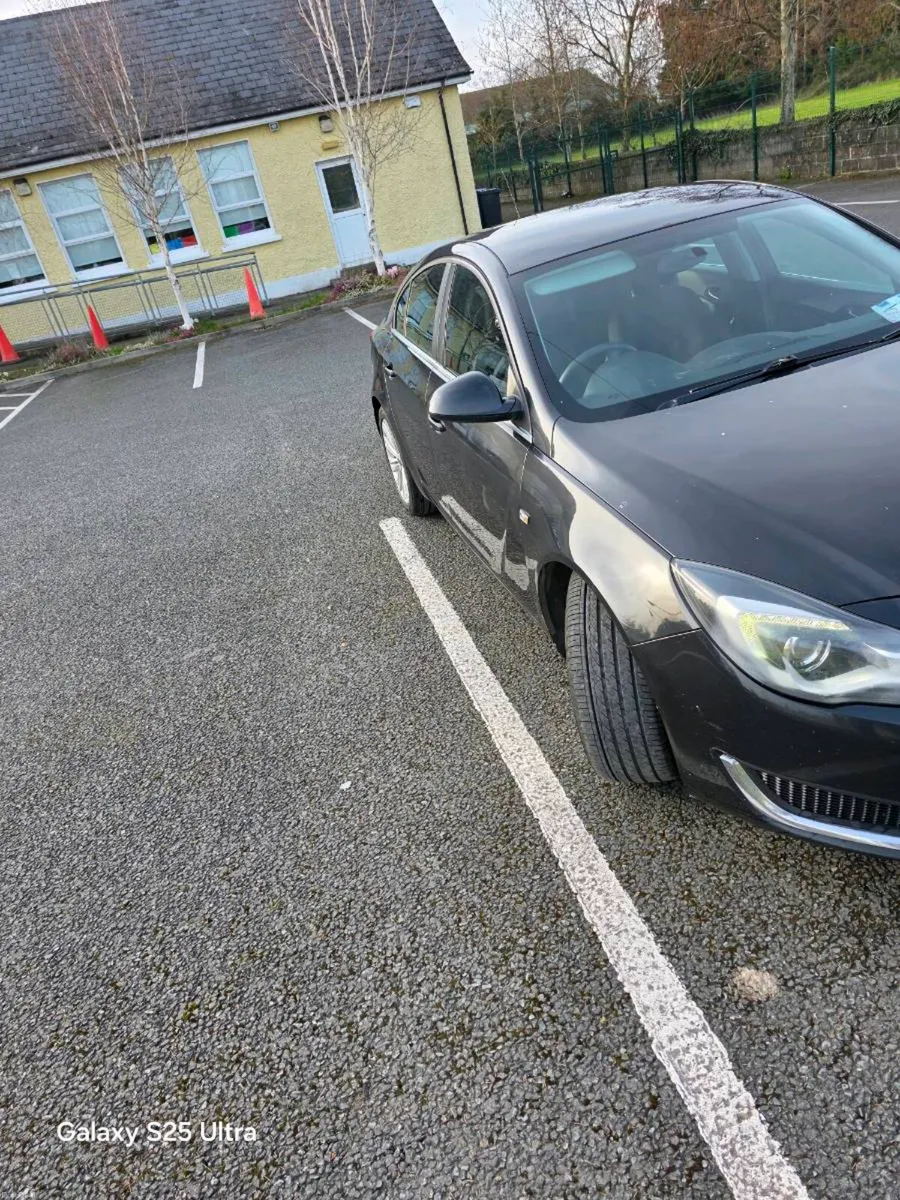 14  vauxhall insignia nctd and taxed - Image 2