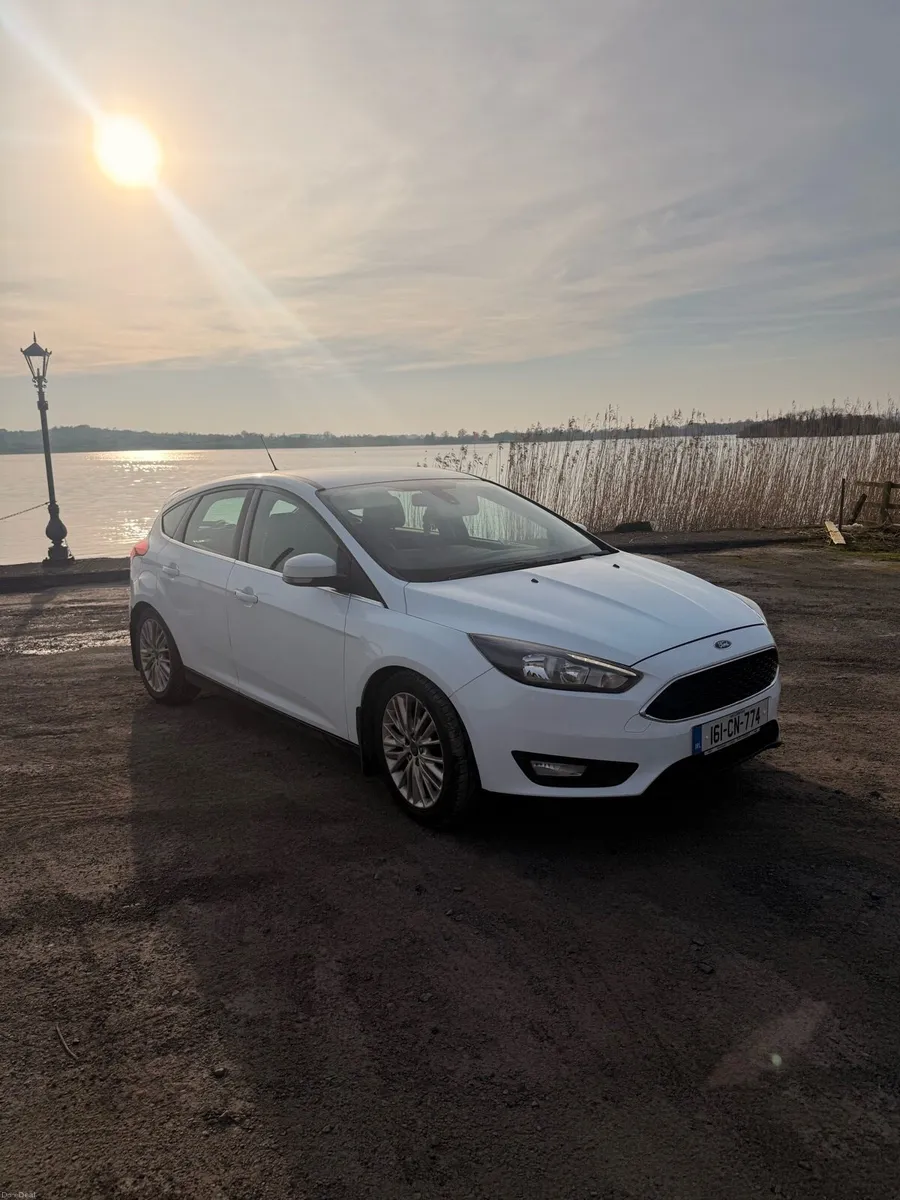 Ford Focus 1.5 Zetec - Image 1