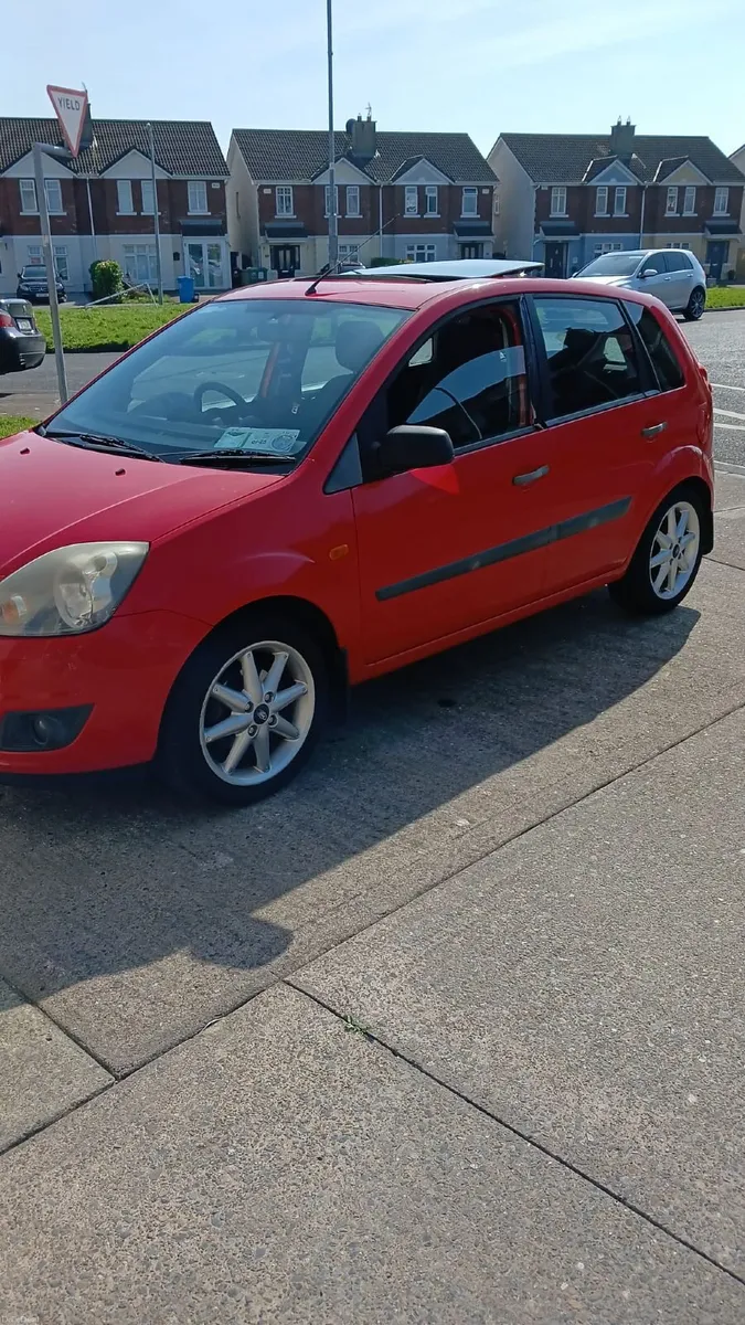 Ford Fiesta 2006 - Image 2