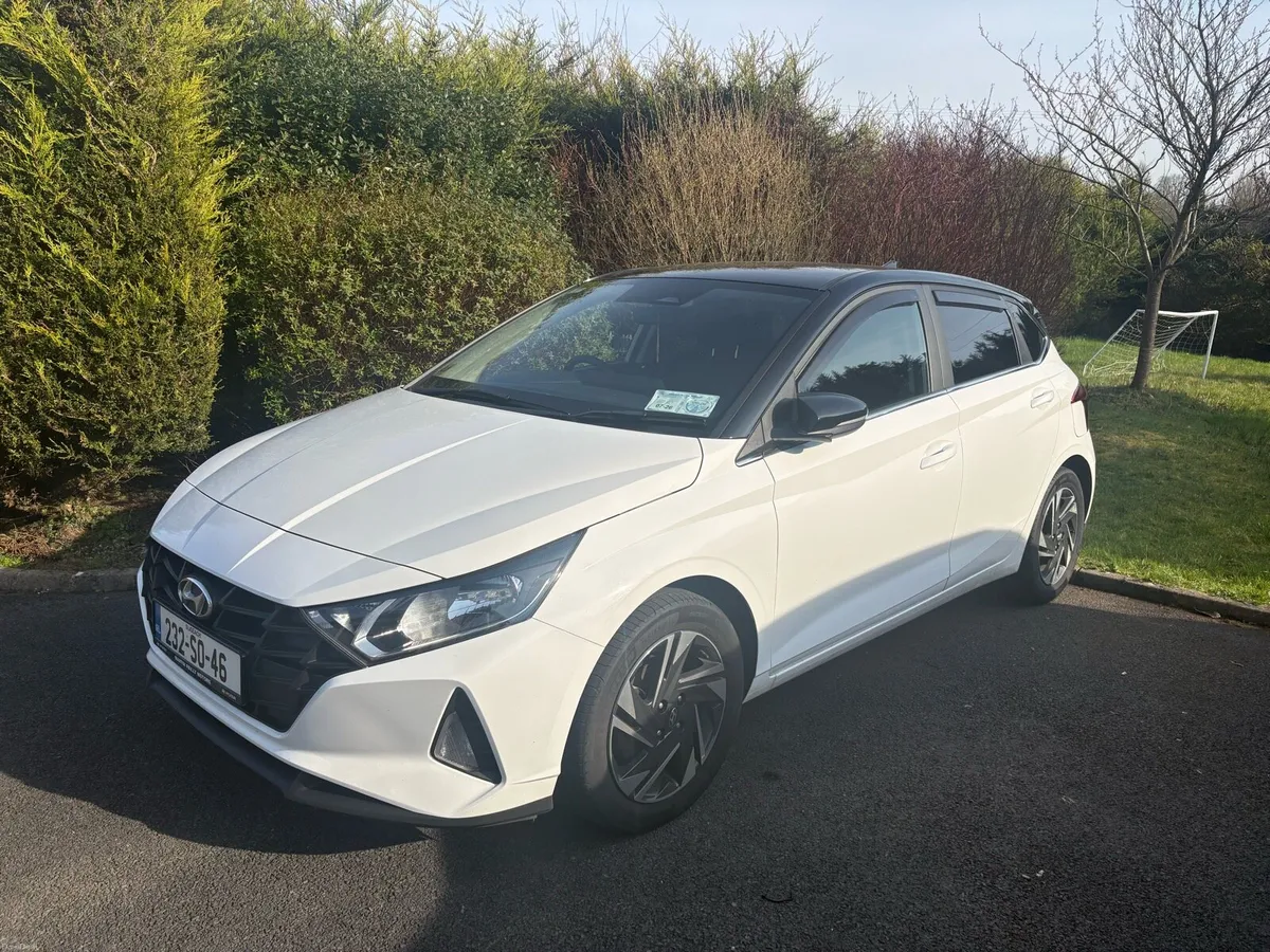 Hyundai i20 deluxe - Image 1