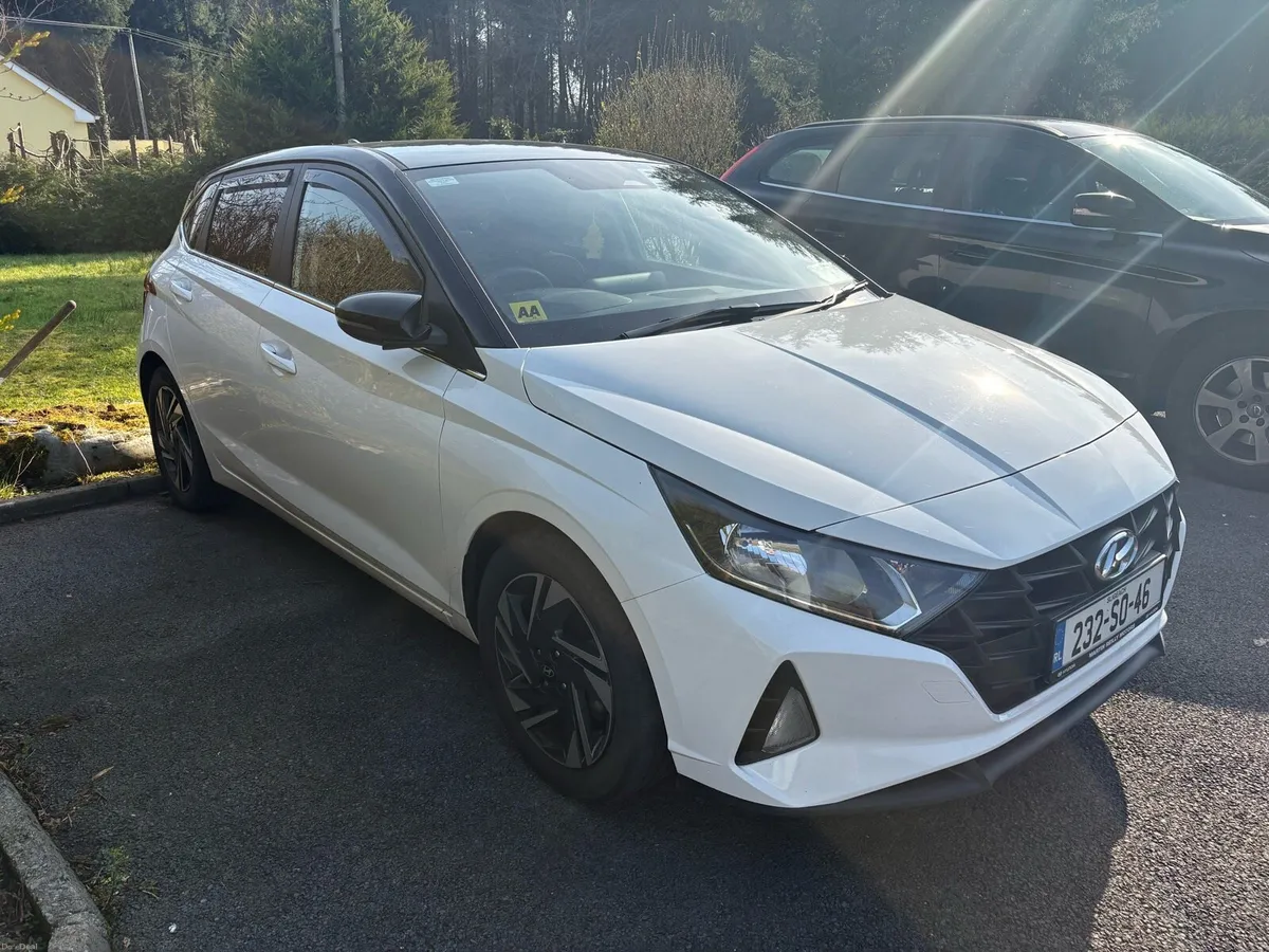 Hyundai i20 deluxe - Image 3