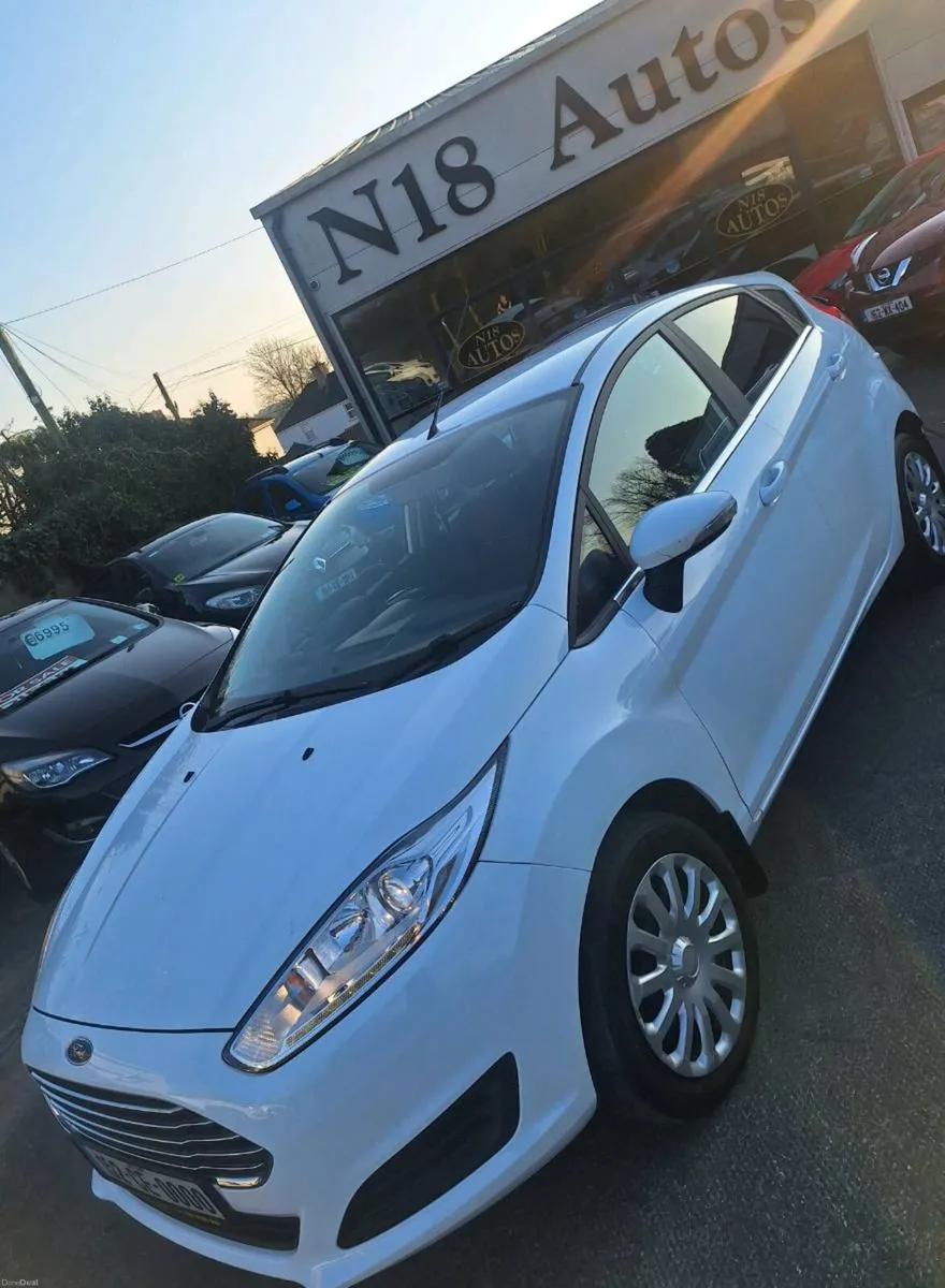 152 Ford Fiesta 1.25l with 31k Miles FSH LIKE NEW! - Image 2