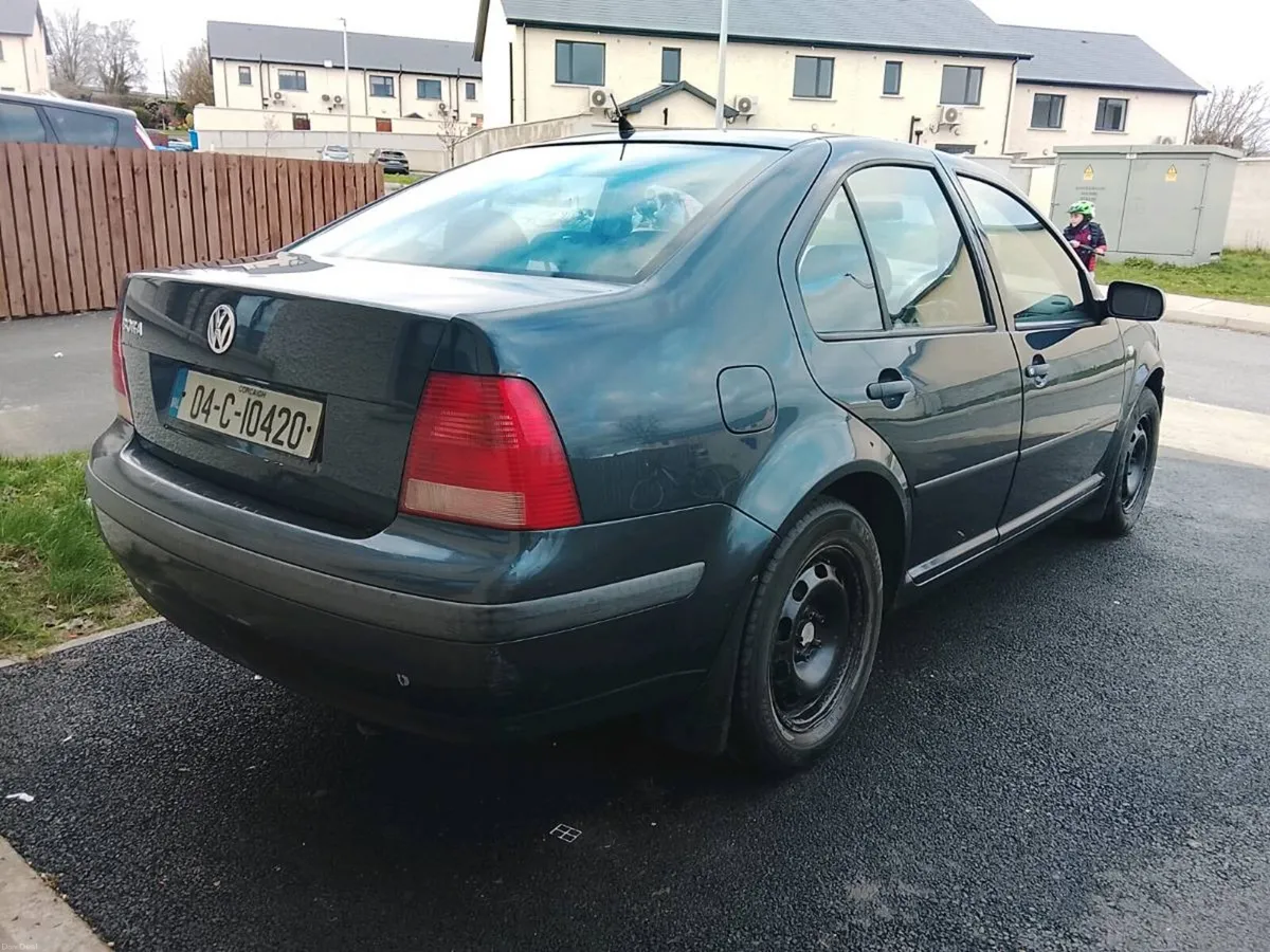 VW BORA 2004 1.4 - Image 2