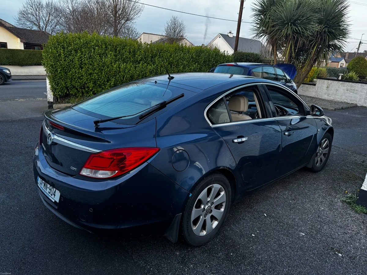 131 Vauxhall Insignia - Image 2