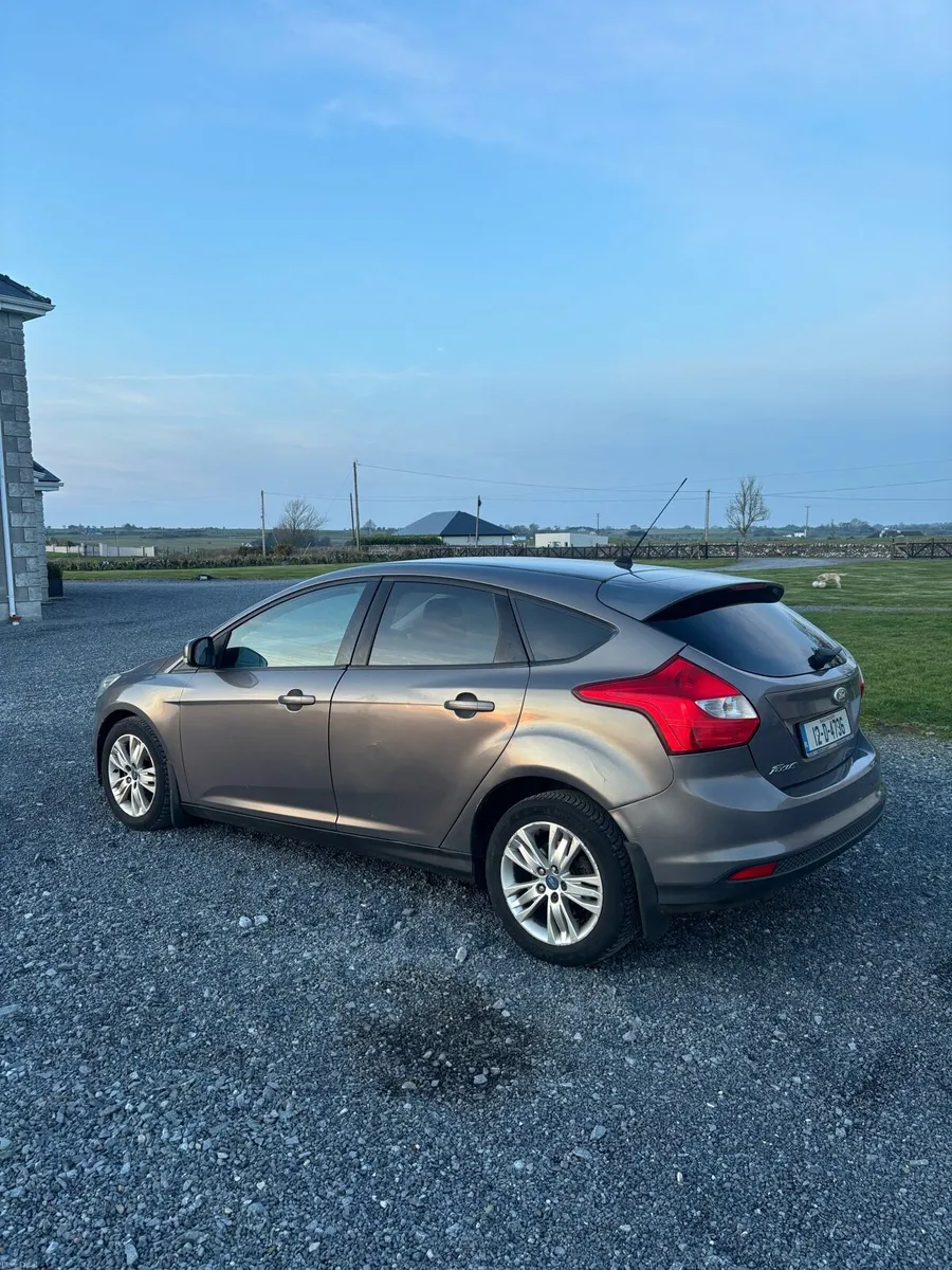 Ford Focus - Image 4