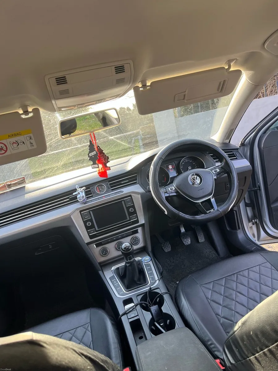 Volkswagen Passat 182 - Image 4