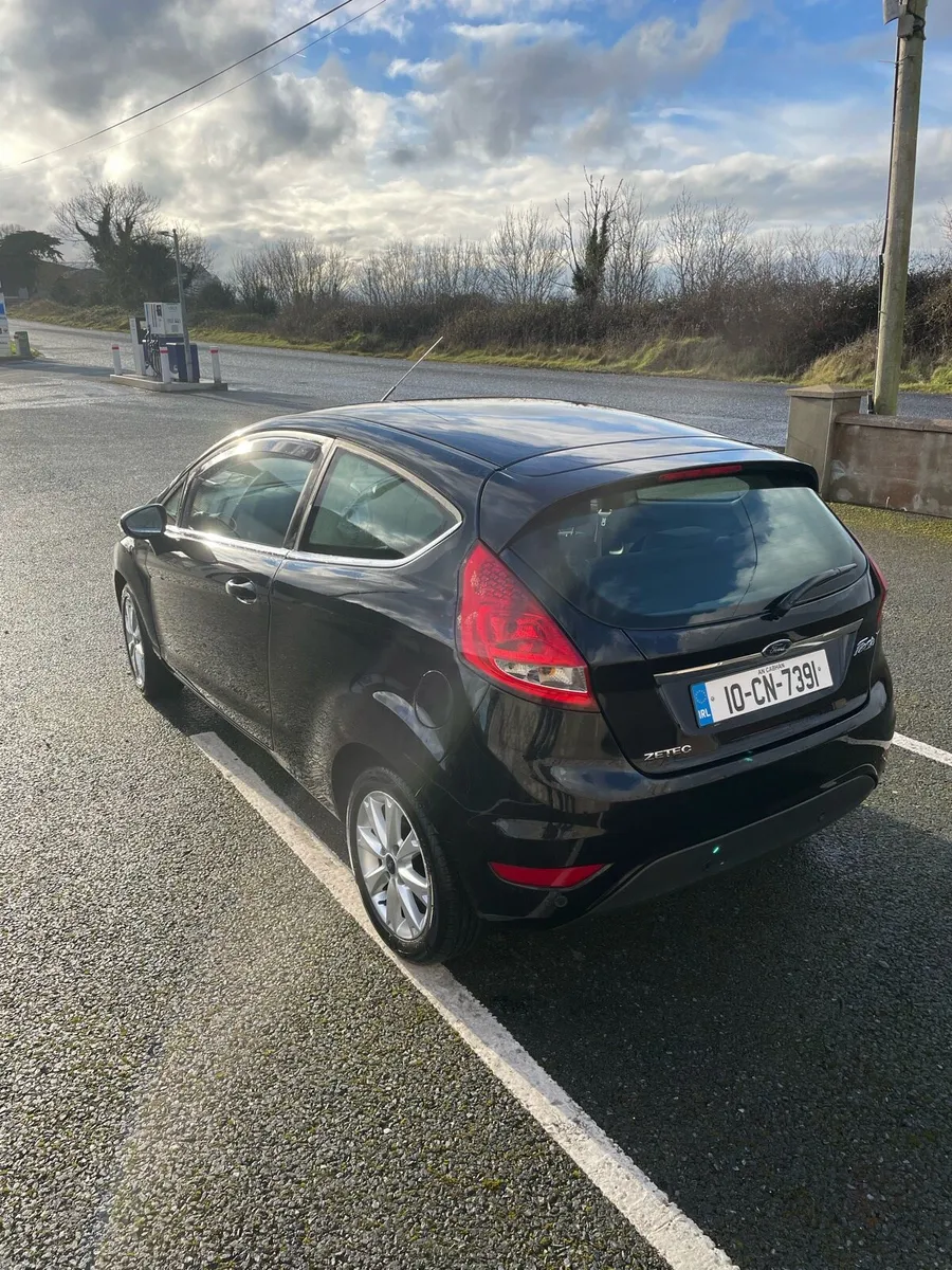 Ford Fiesta 1.4 Diesel - Image 4