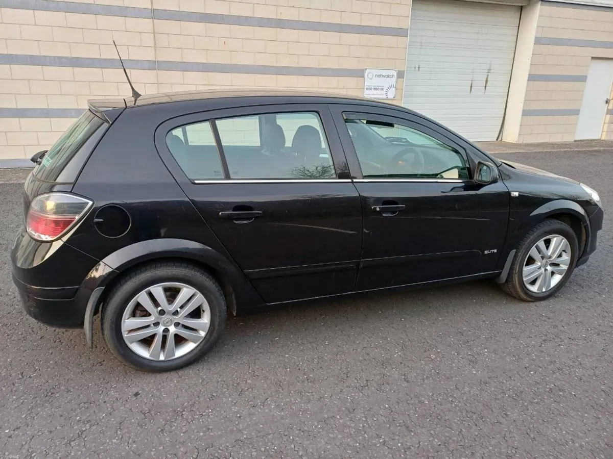 Opel Astra 08 1.4petrol New NCT 03/27 - Image 2