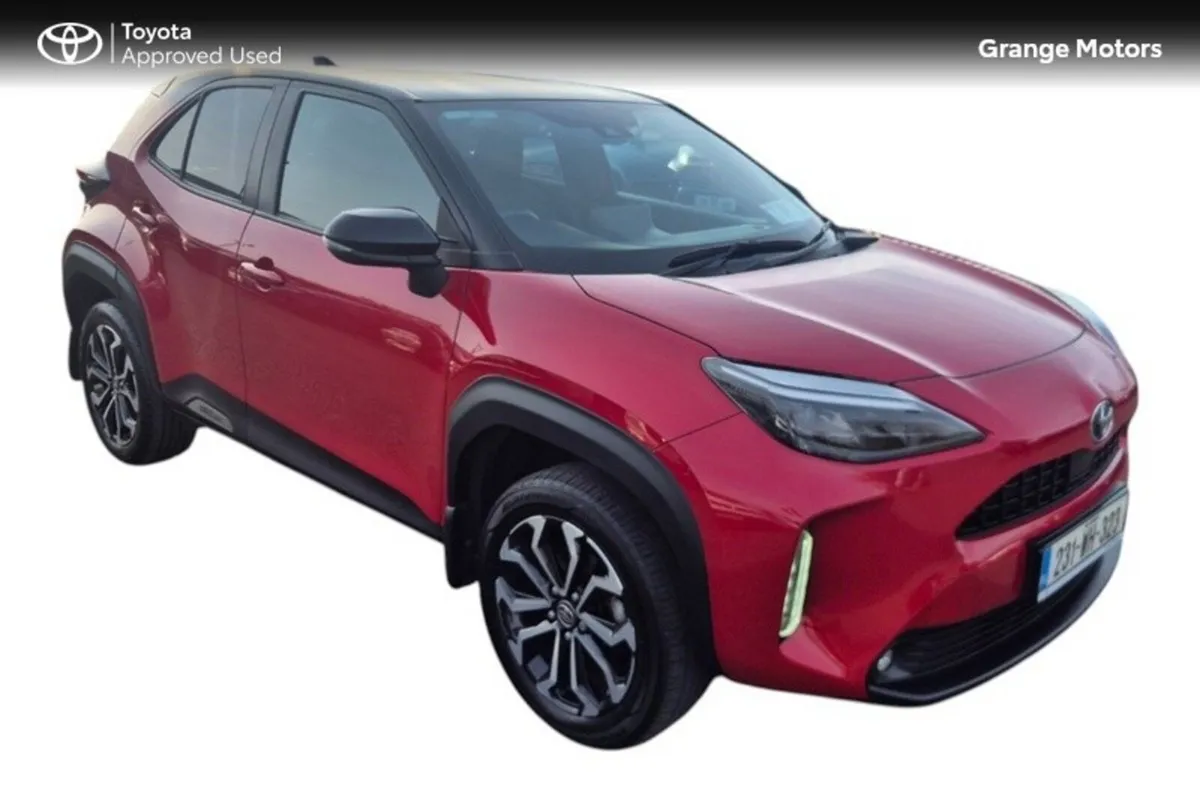Toyota Yaris Cross 1.5 HYBRID LUNA SPORT 5DR - Image 1