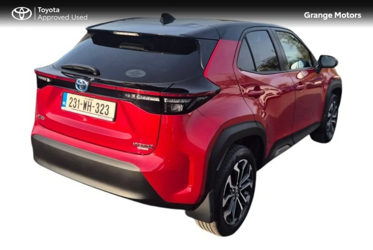 Toyota Yaris Cross 1.5 HYBRID LUNA SPORT 5DR - Image 3
