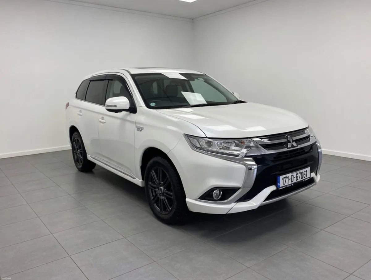 Mitsubishi Outlander 2017 - Image 1