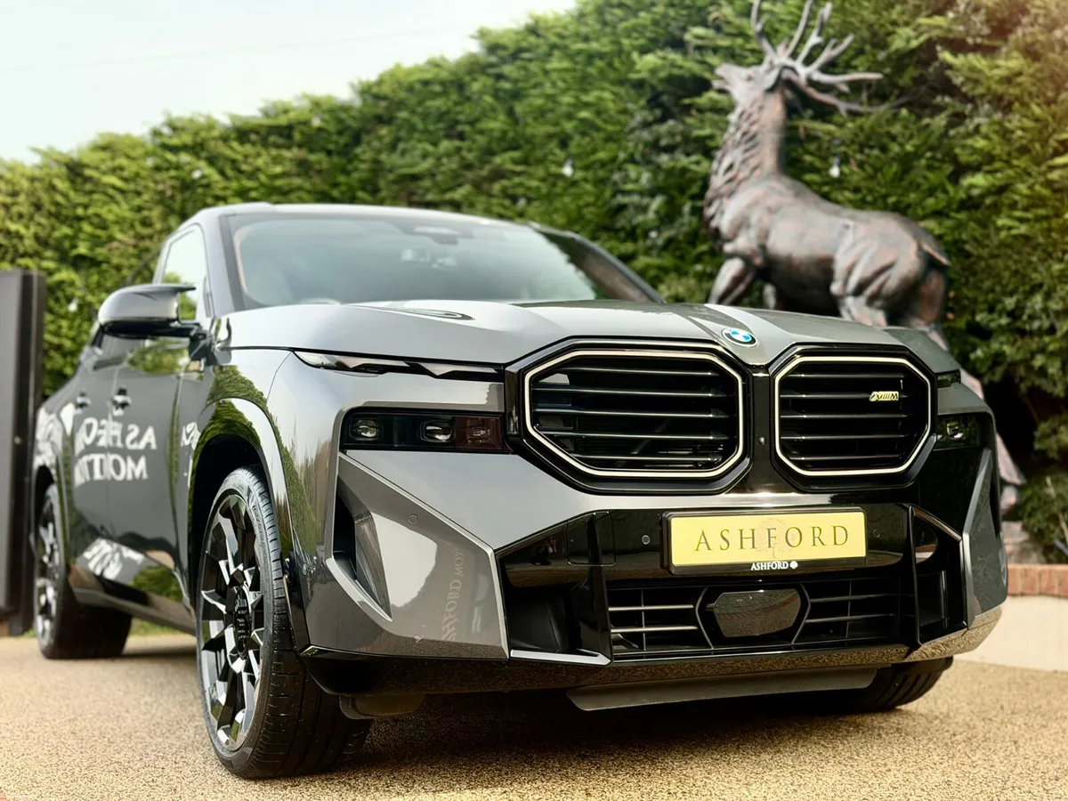 BMW XM 4.4 V8 Hybrid Huge spec - Image 1