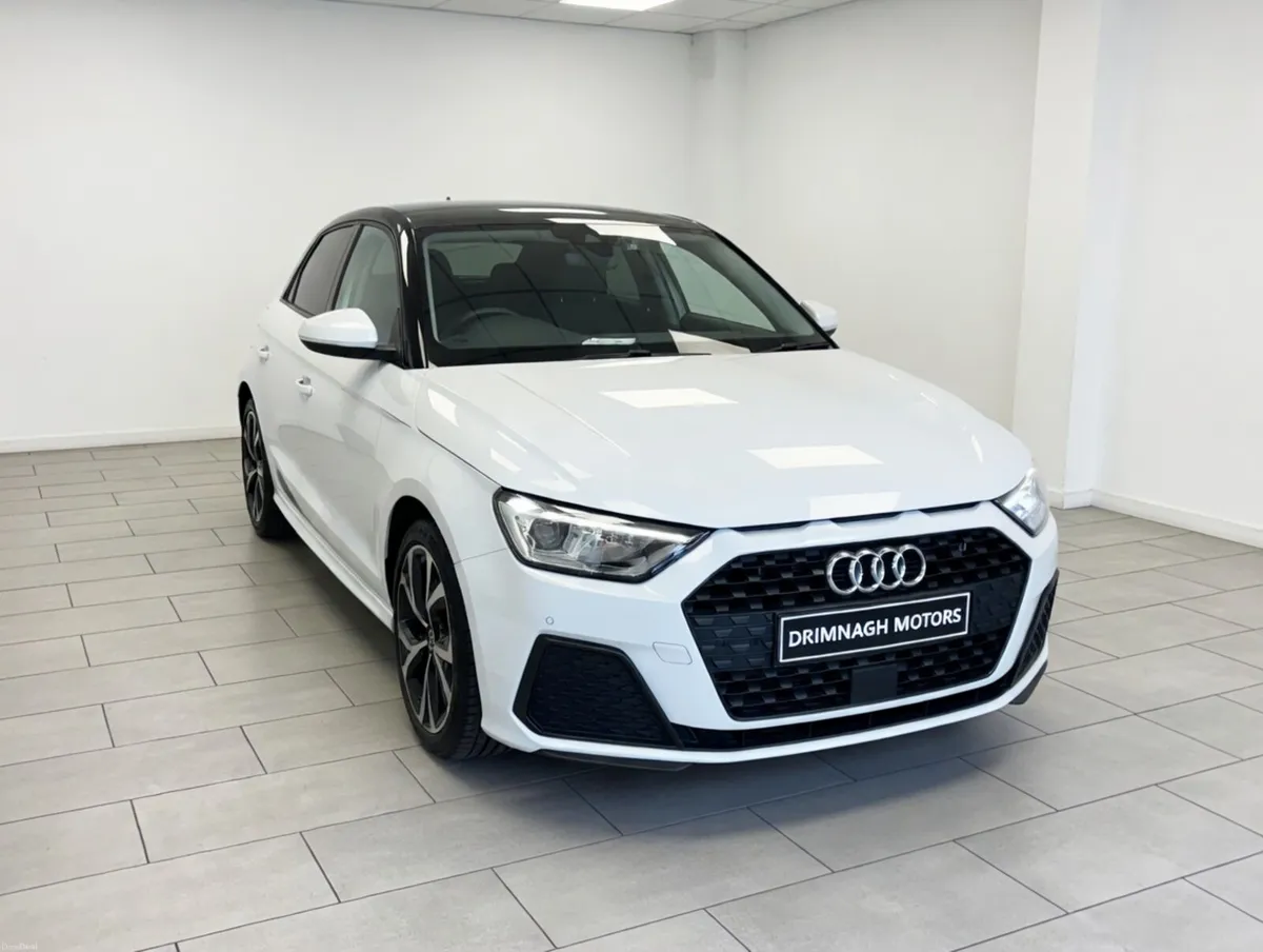 AUDI A1 1.0 TFSI SE AUTO WITH UPGRADED ALLOYS - Image 2