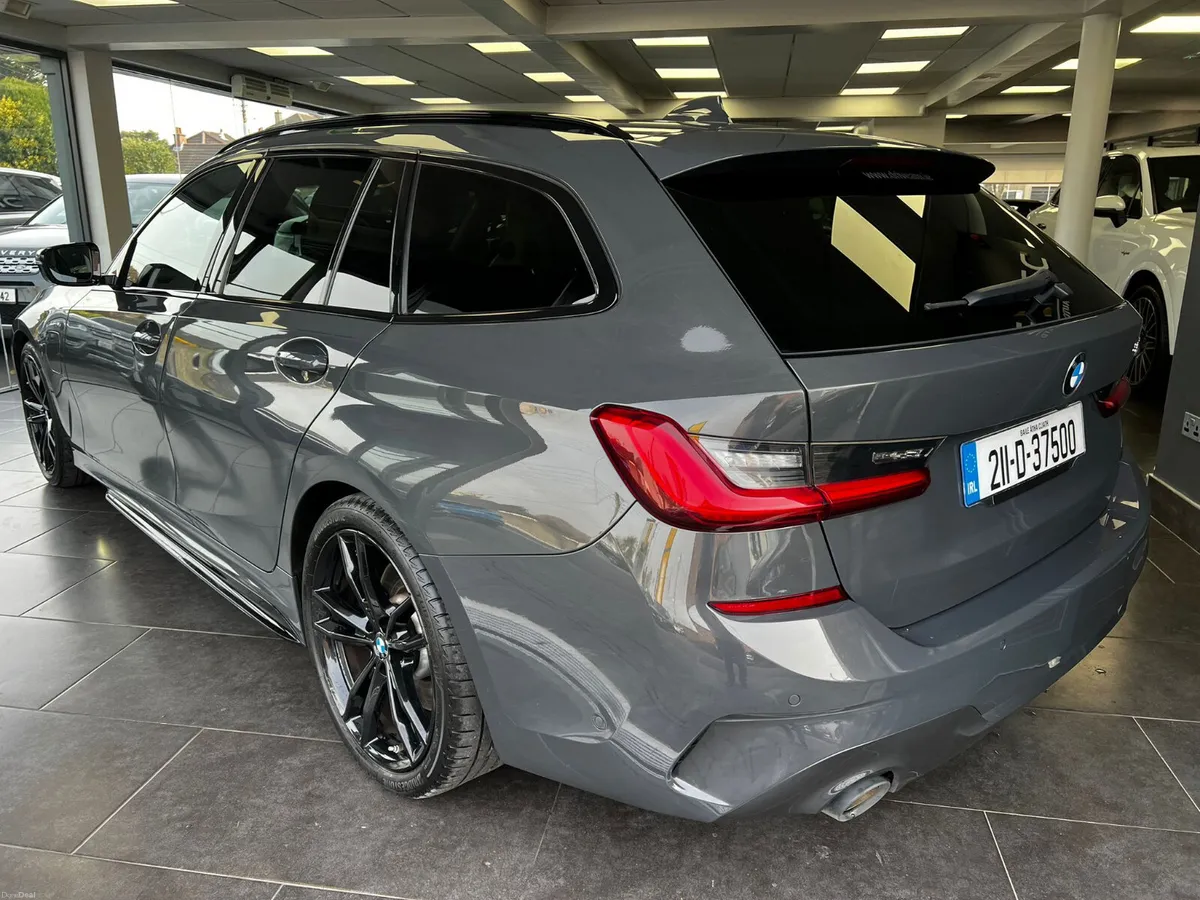 BMW 3-Series 2021 330e M-Sport Pro Edition - Image 3