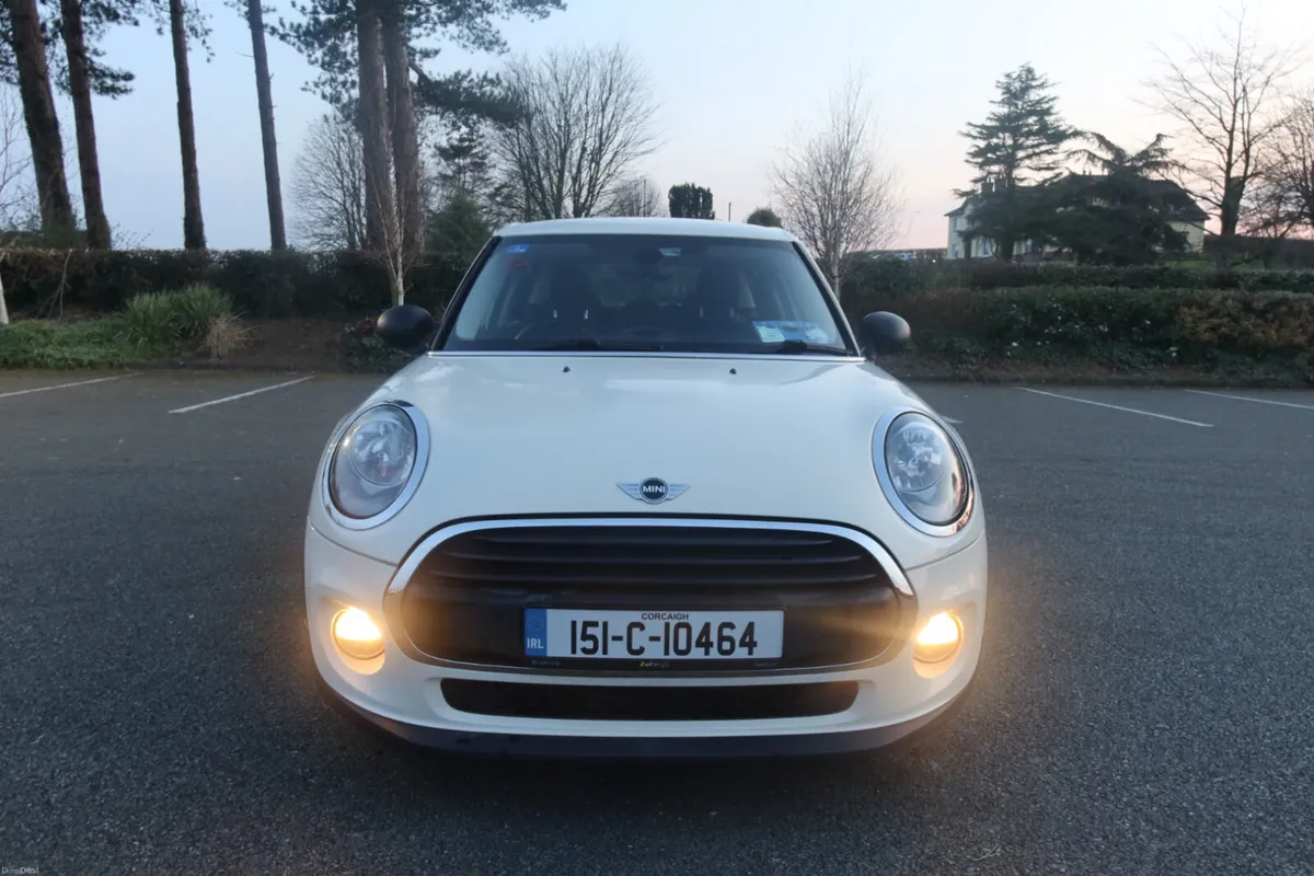 Mini One 2015 Diesel - Image 2