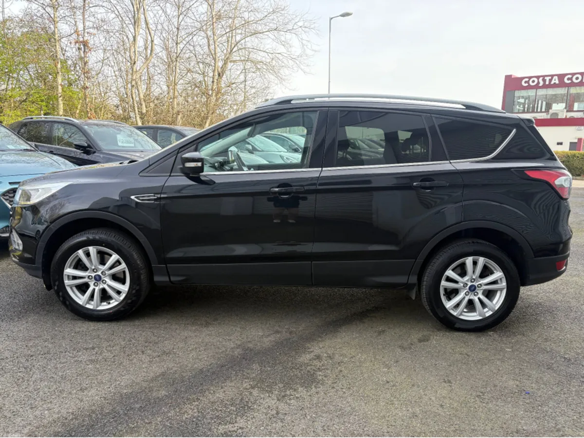 Ford Kuga 1.5 DIESEL ZETEC - Image 4