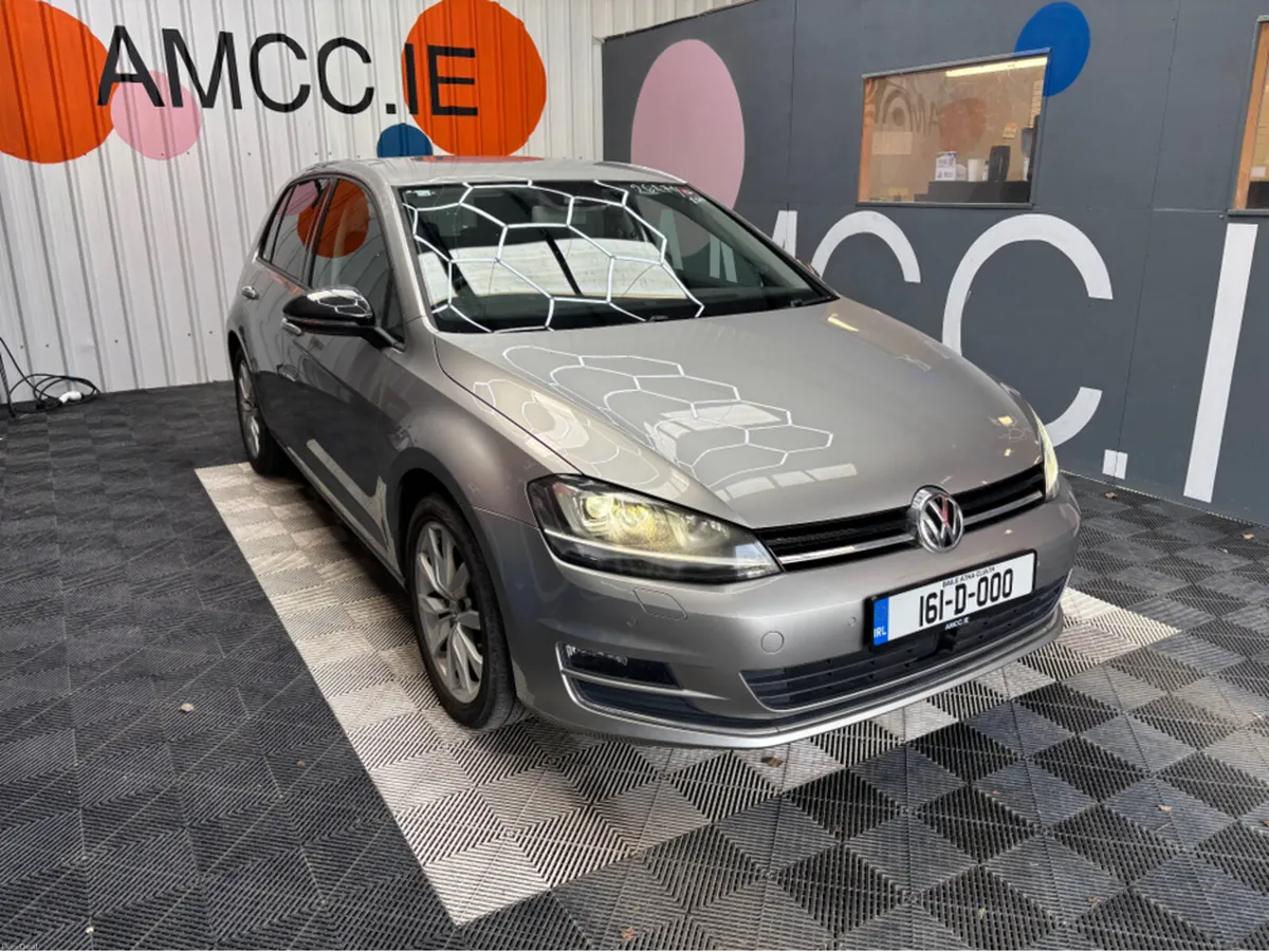 Volkswagen Golf Highline - Automatic - Reverse Cam - Image 1