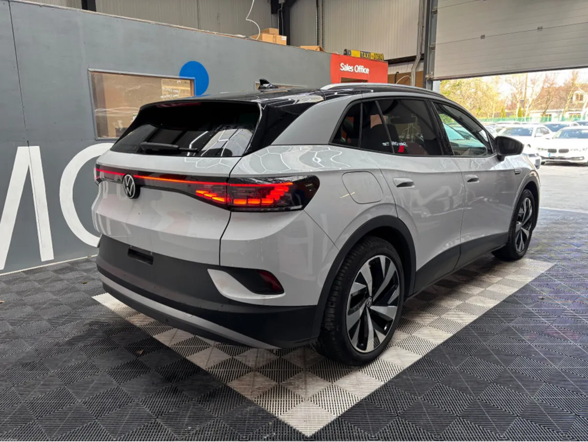 Volkswagen ID.4 16k kms - Panoramic Roof - PRO mod - Image 2