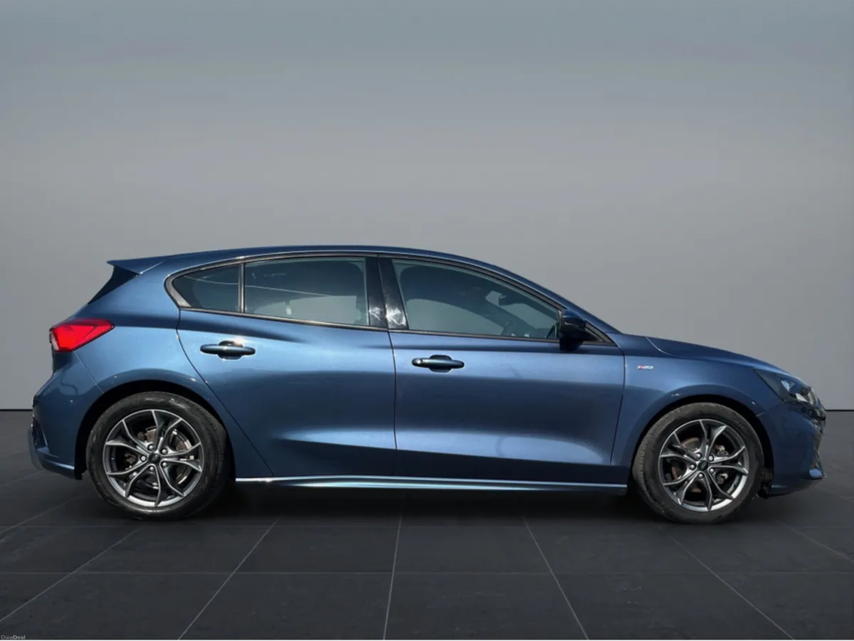 Ford Focus ST-LINE TDCI - Image 3