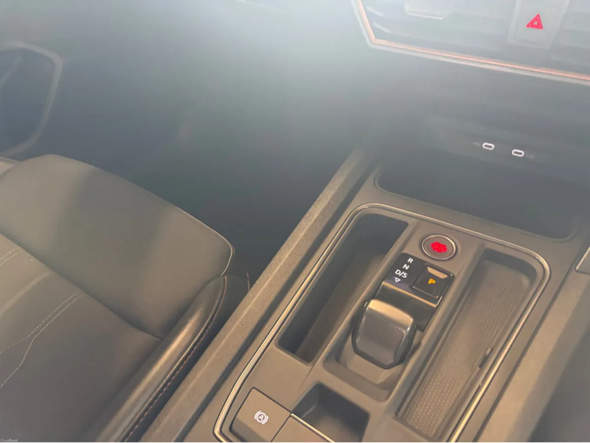 Cupra Leon 1.5 ETSI 150HP DSG 5DR AUTO - Image 3