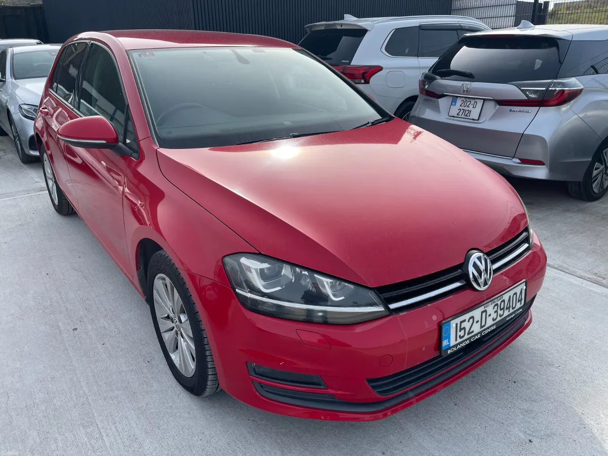 152 Volkswagen Golf 1.2 TSI Automatic 5dr Model - Image 2
