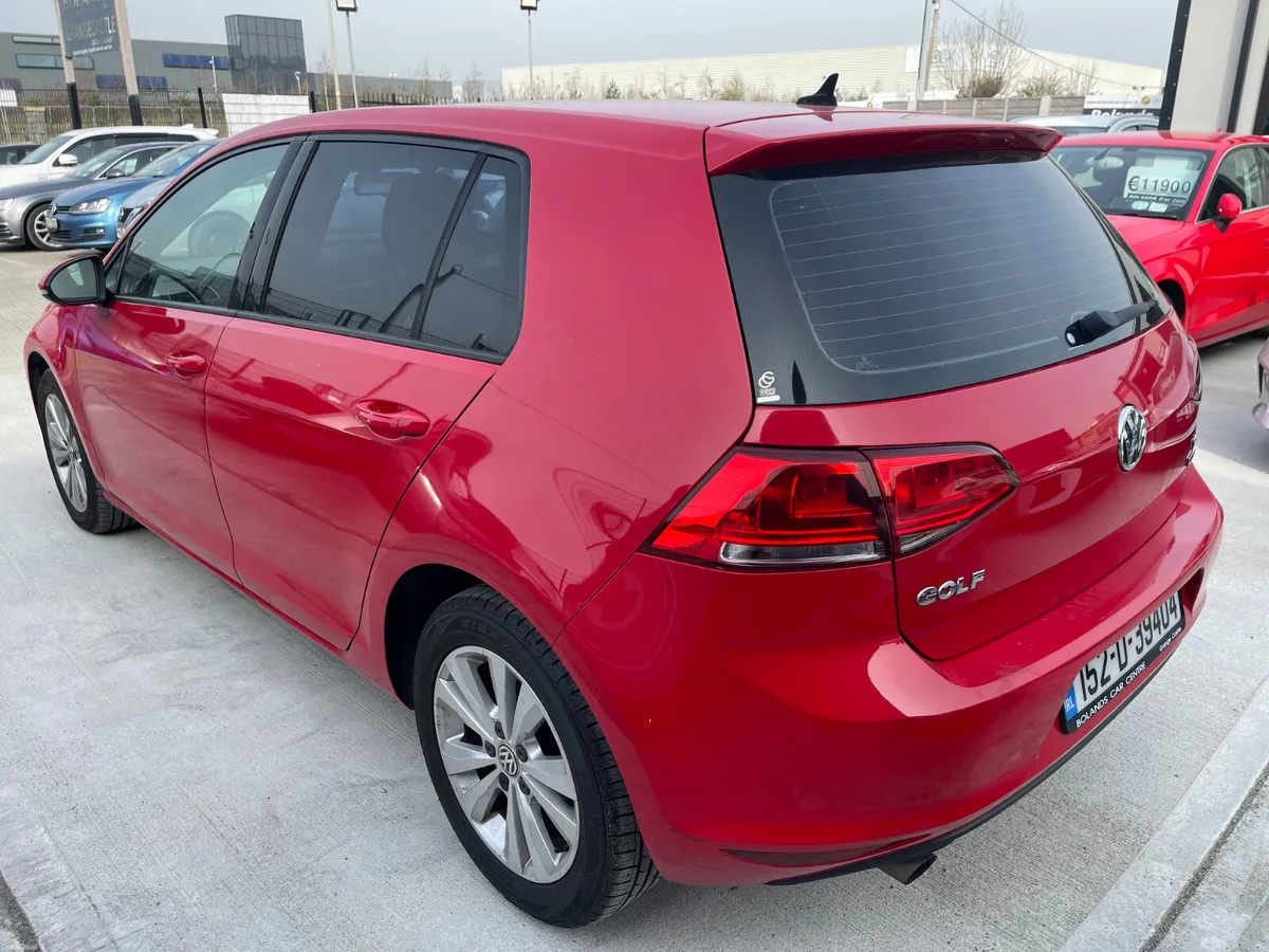 152 Volkswagen Golf 1.2 TSI Automatic 5dr Model - Image 4