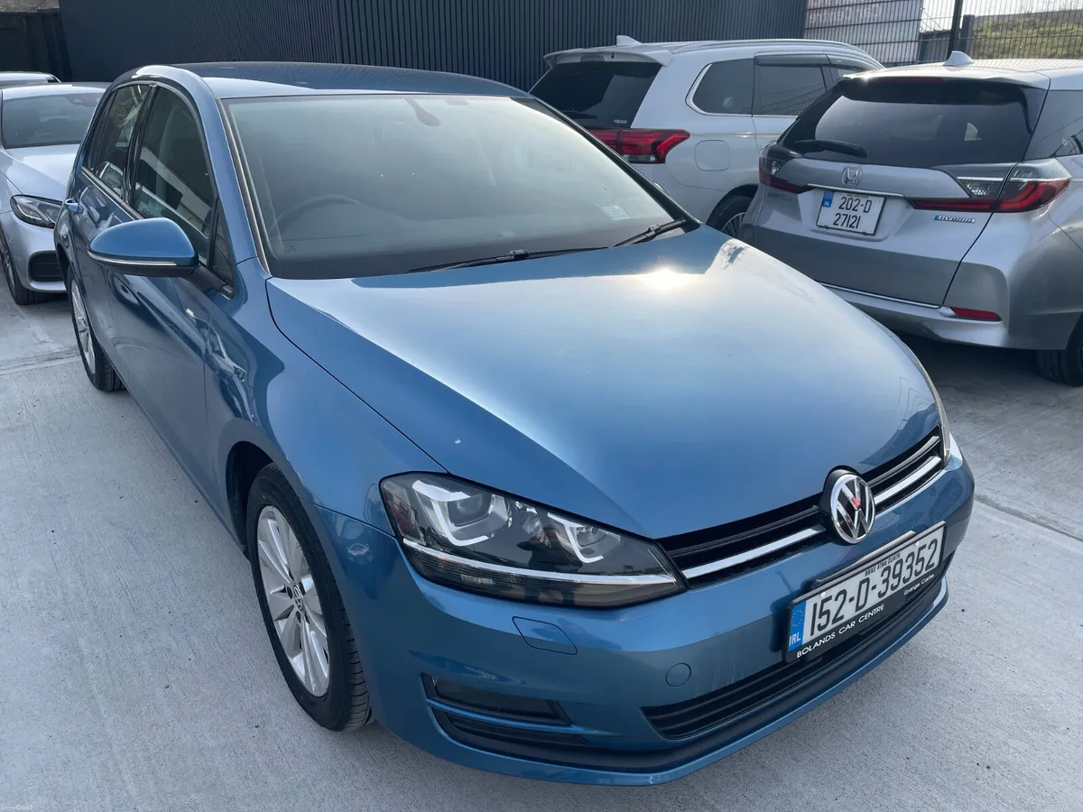 152 Volkswagen Golf 1.2 TSI Automatic 5dr Model - Image 2