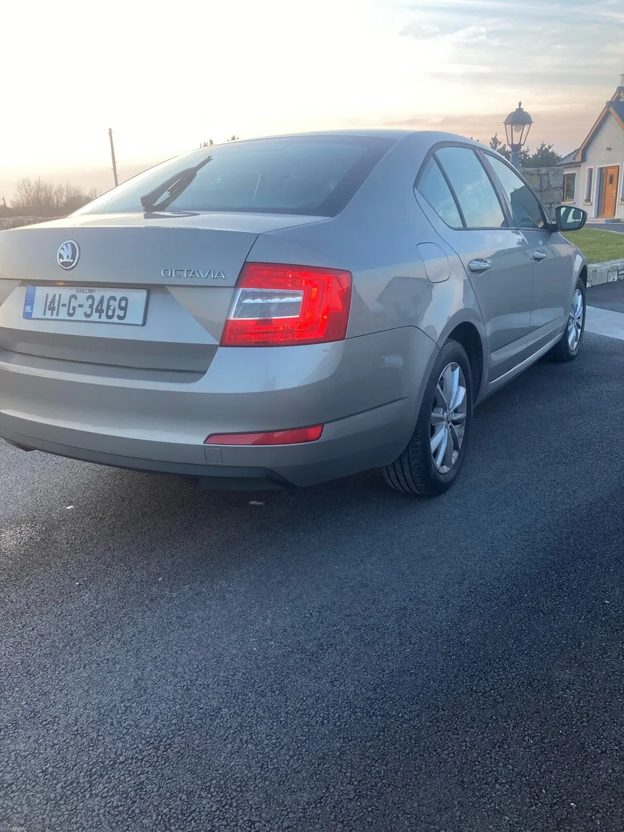 Skoda Octavia automatic - Image 4