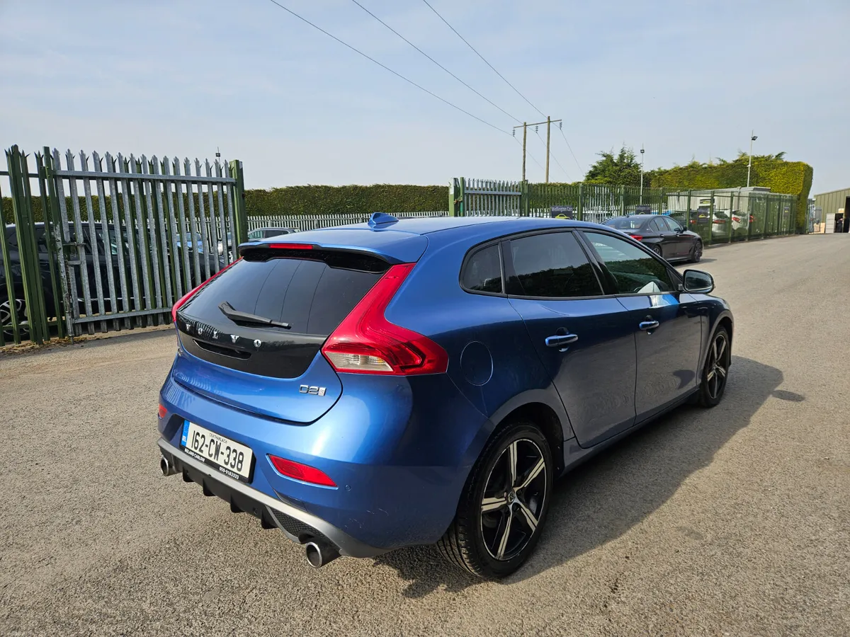 Volvo V40 2016 - Image 6