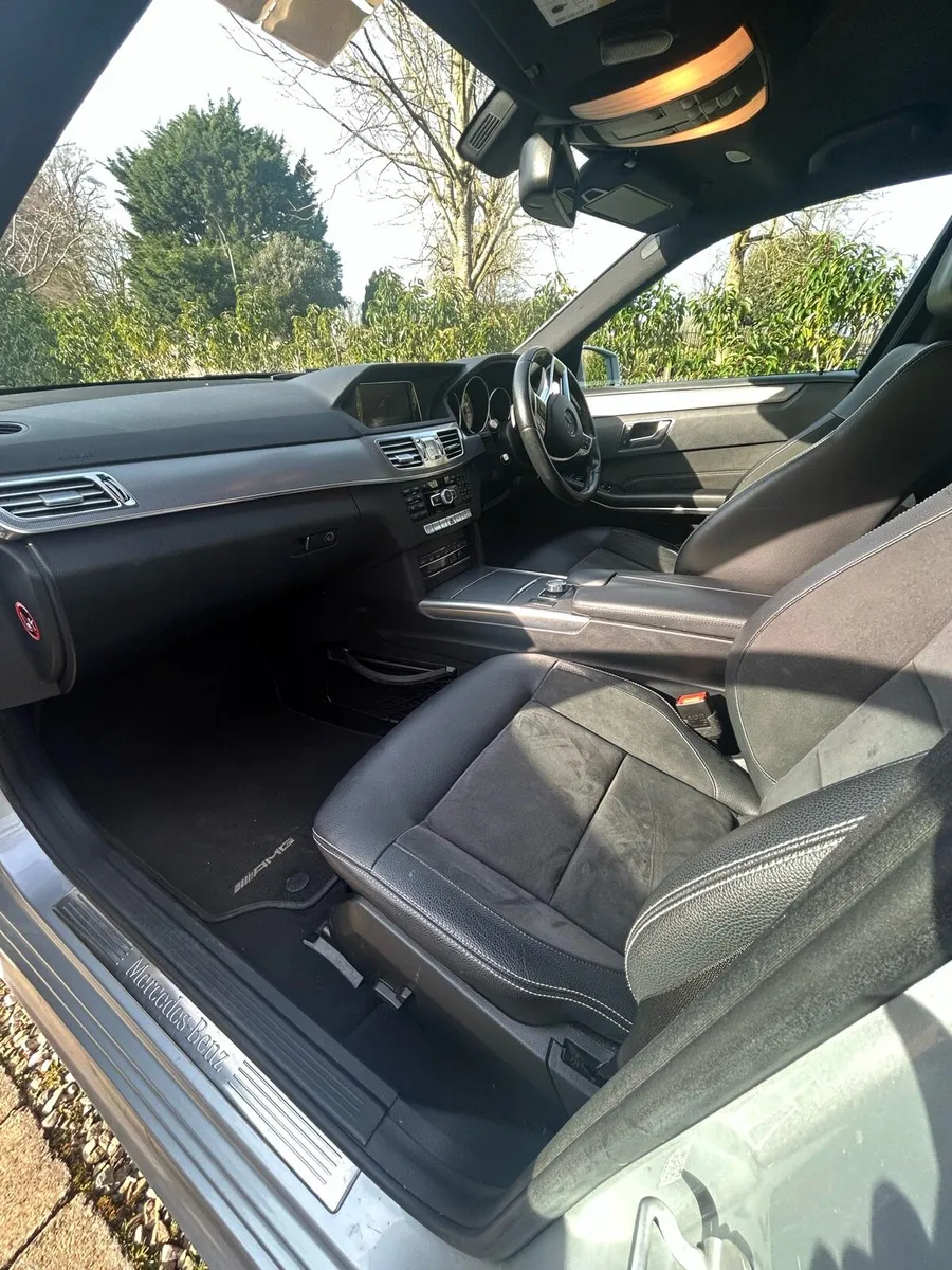 2015 Mercedes-Benz E250 Estate – 7 Seater – Auto - Image 3