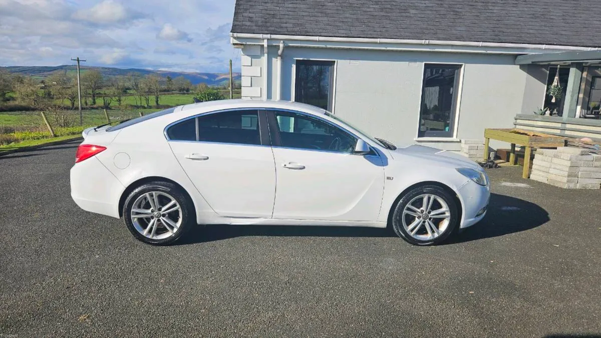 2012 Vauxhall Insignia 2.0 Diesel - Image 2