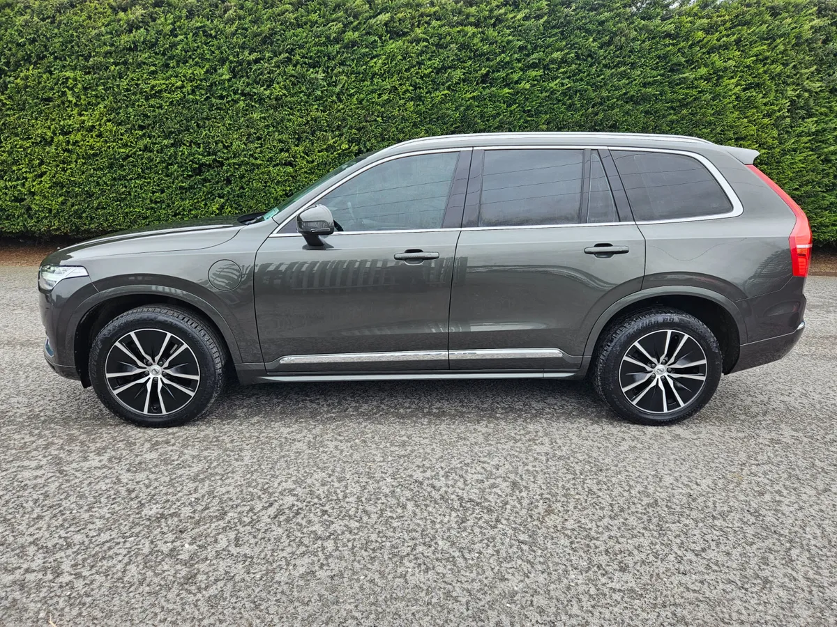 Volvo XC90 2021 2.0 PLUG IN HYBRID PETROL AUTO - Image 3