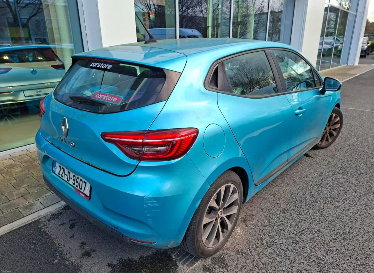 Renault Clio 2022 - Image 2