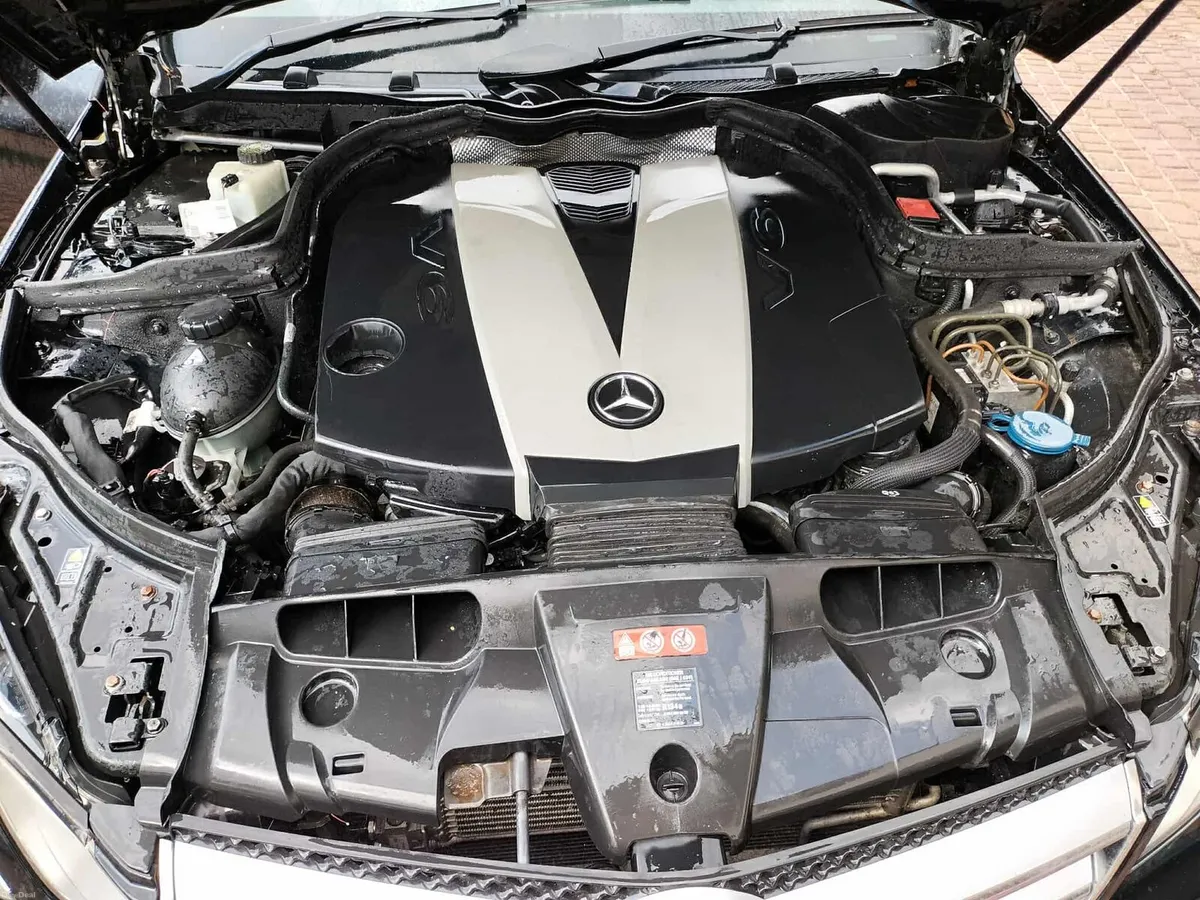 MERCEDES E350 BLUEF-CY SPORT CDI - Image 4