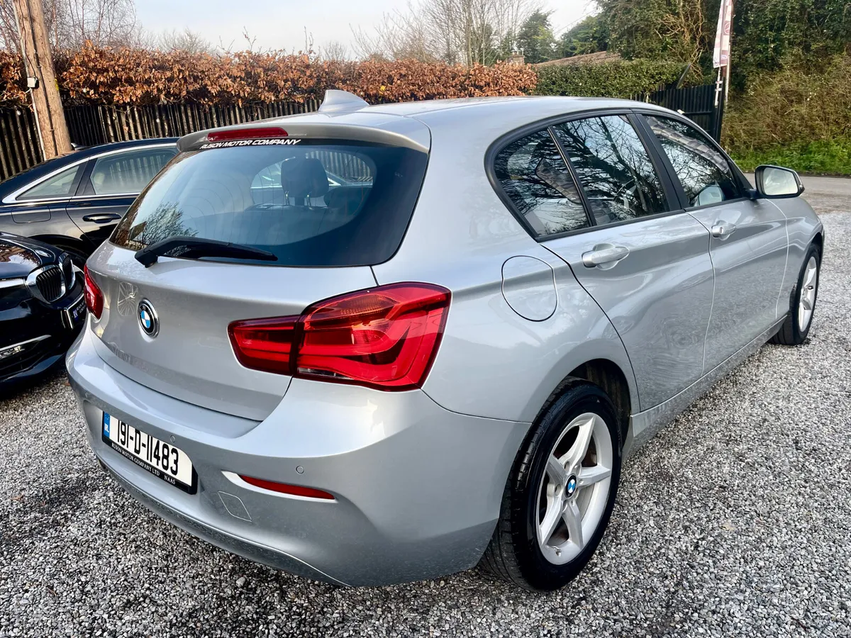 19 BMW 1-Series - Image 6
