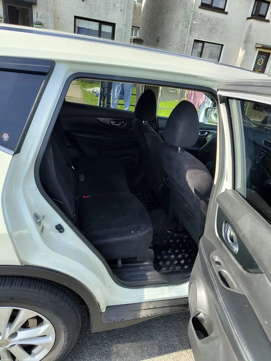 Nissan Xtrail - Image 2