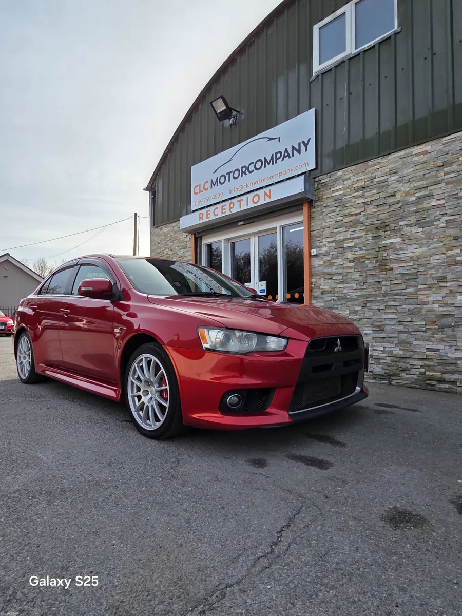 2010 mitisbishi EVO 10 - Image 2
