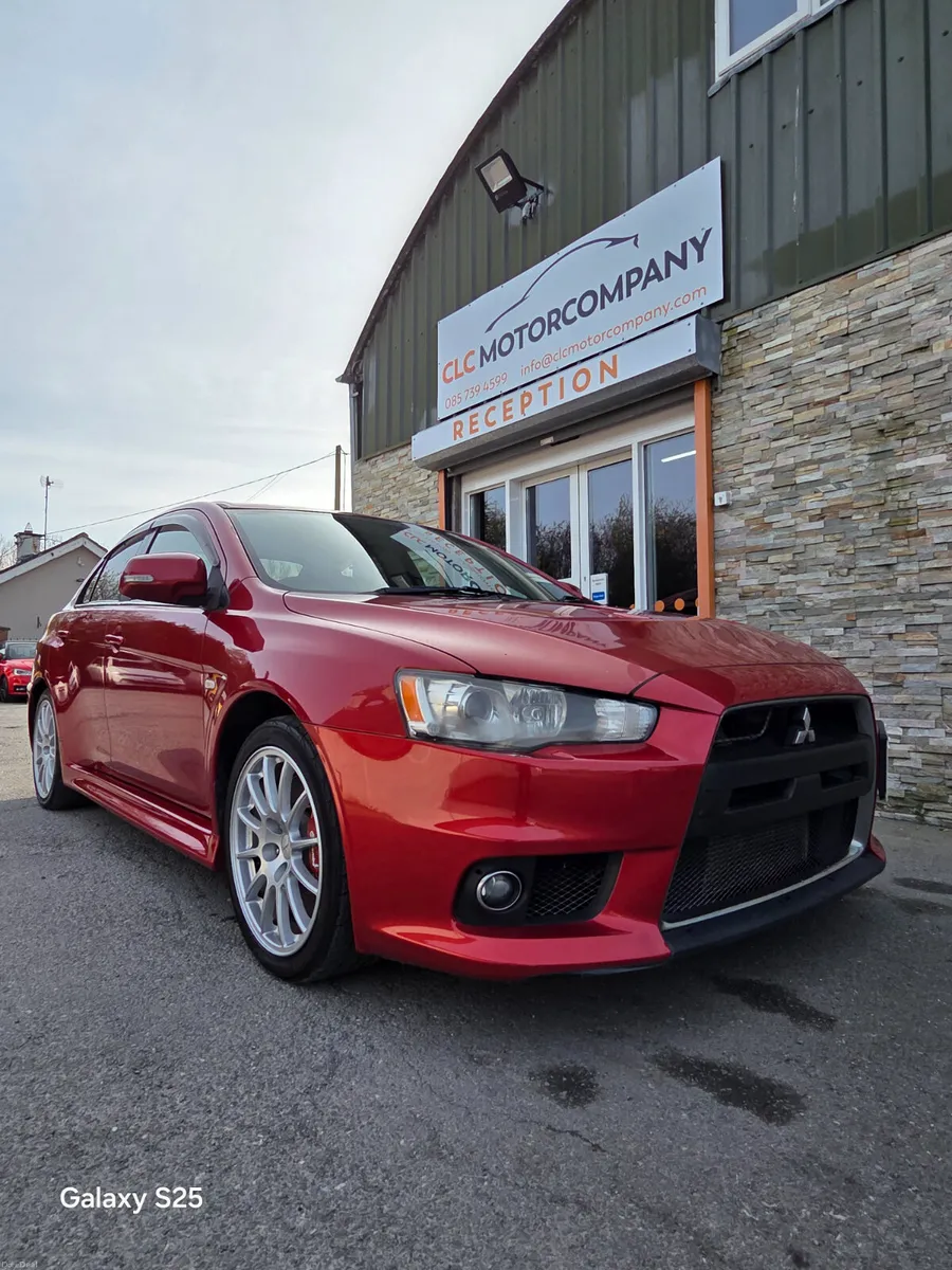 2010 mitisbishi EVO 10 - Image 1