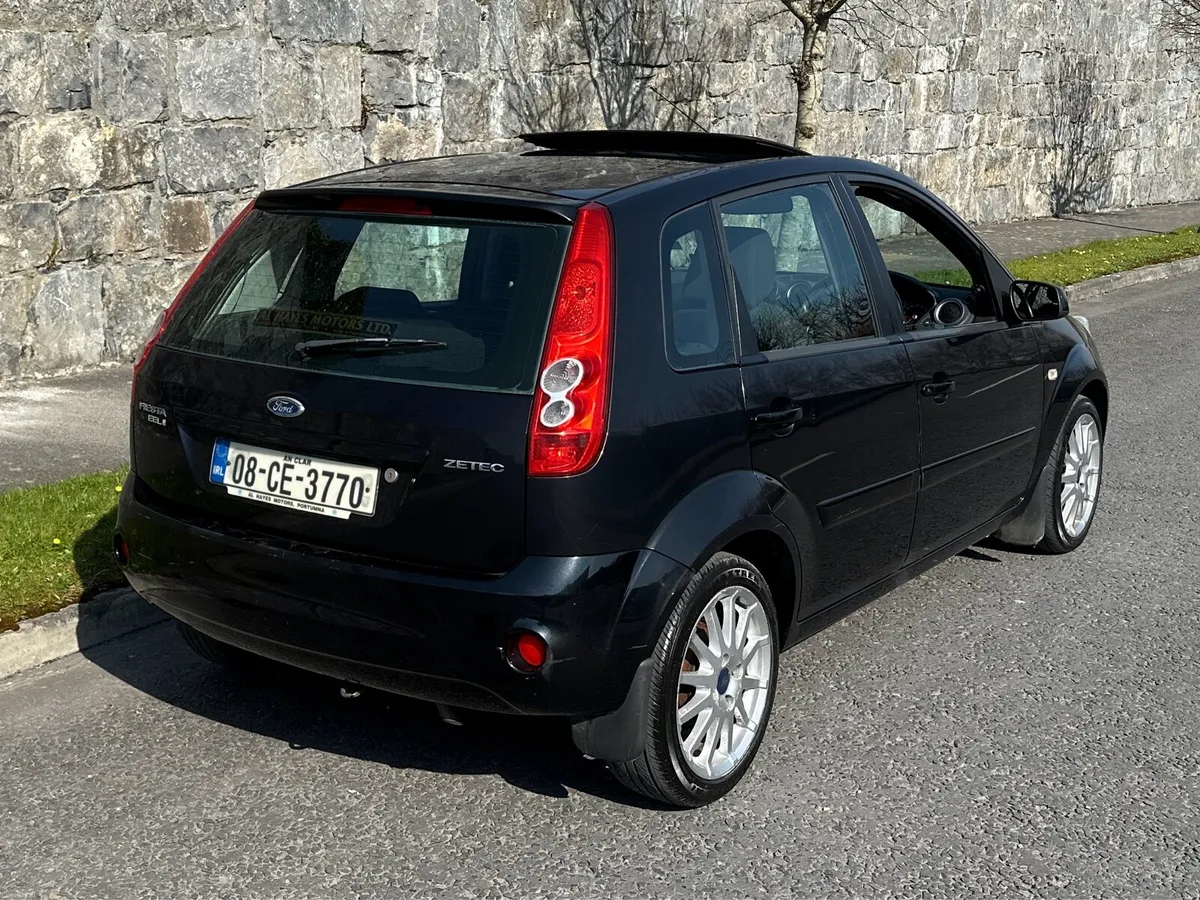Ford Fiesta 1.25 zetec  2008 - Image 3