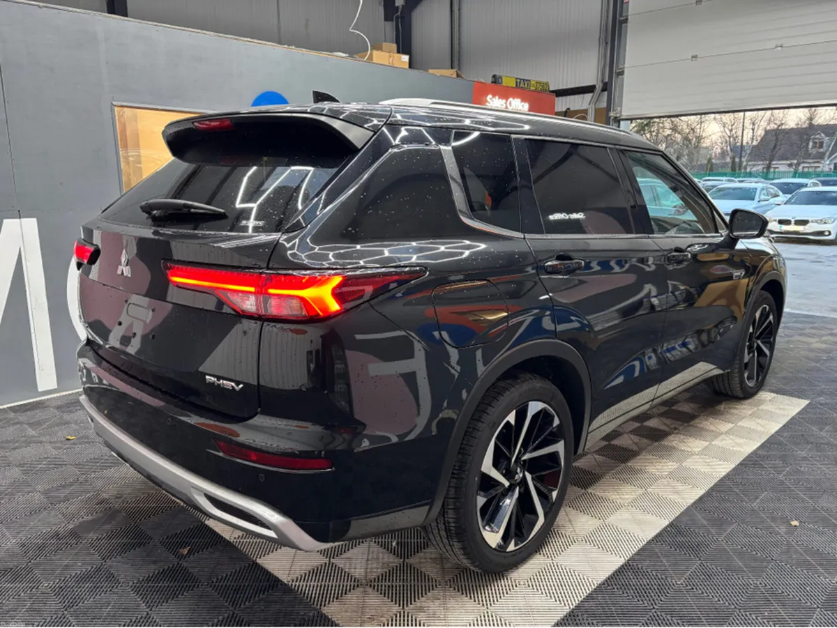 Mitsubishi Outlander €46950 2024 MITSUBISHI OUTLAN - Image 2