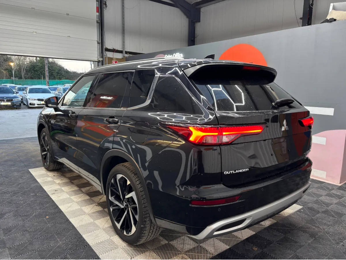 Mitsubishi Outlander €46950 2024 MITSUBISHI OUTLAN - Image 4