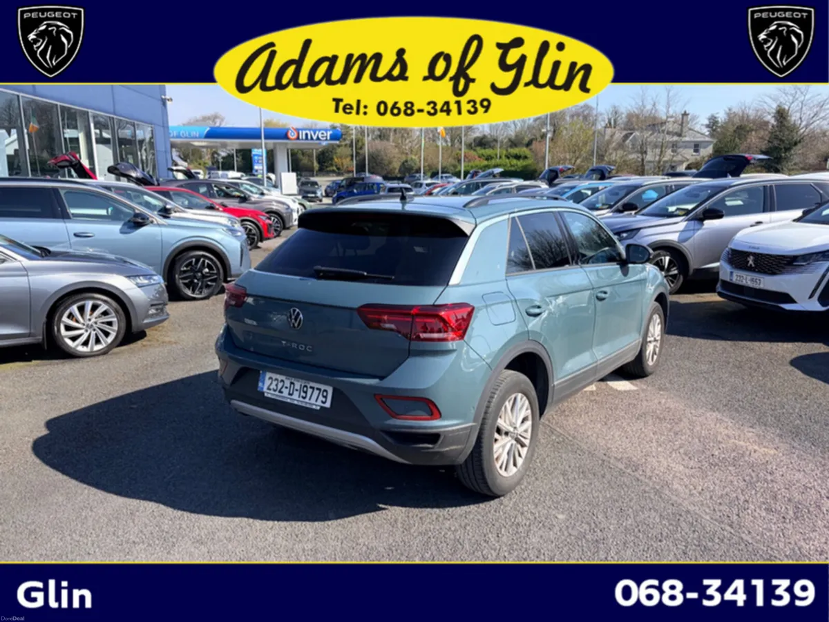 Volkswagen T-Roc LIFE 2.0 TDI MANUAL 6SPEED FWD 11 - Image 3