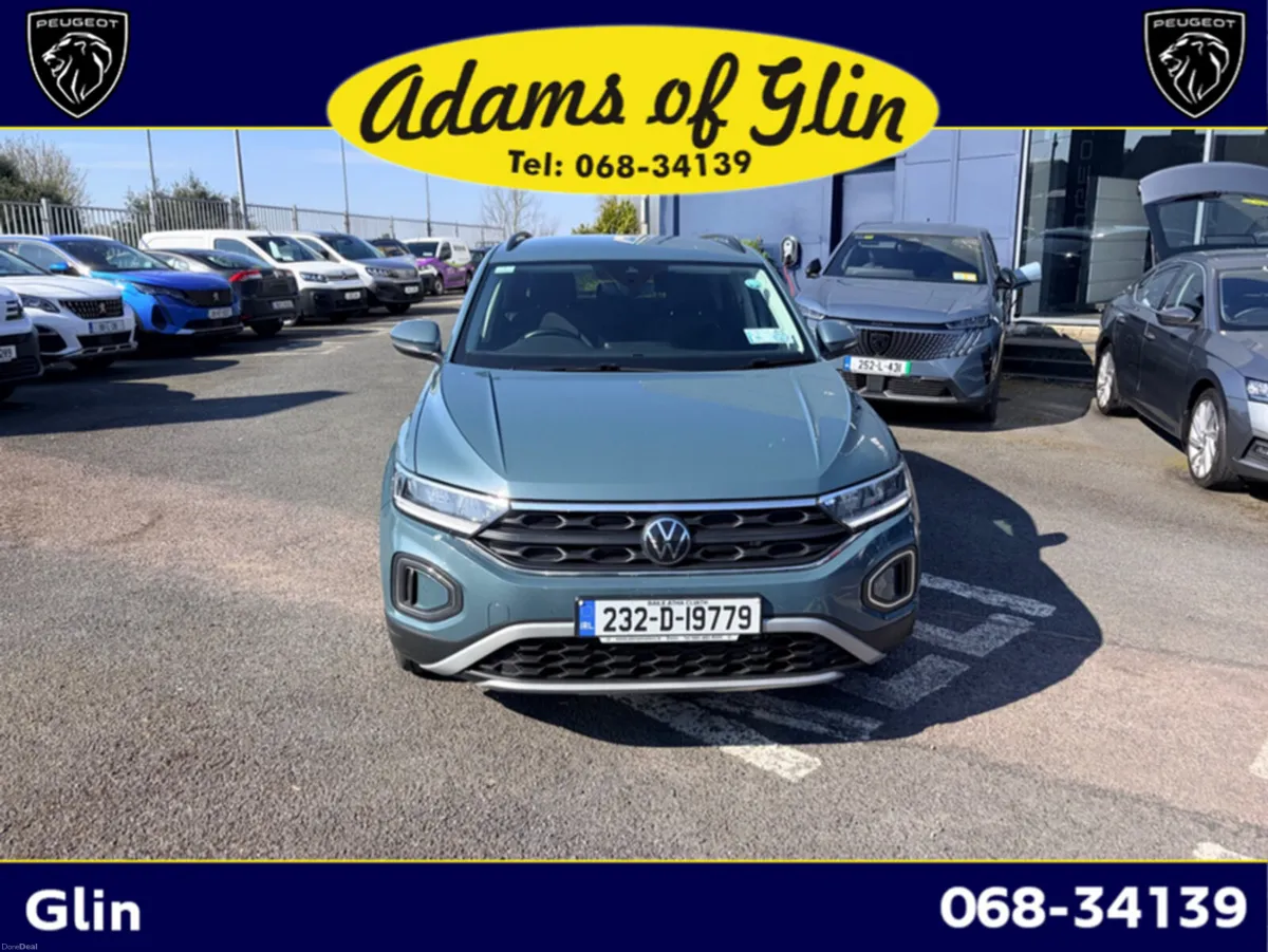 Volkswagen T-Roc LIFE 2.0 TDI MANUAL 6SPEED FWD 11 - Image 4