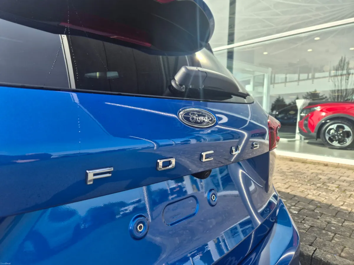 Ford Focus ST-LINE 1.0 125PS ESTATE - Image 3