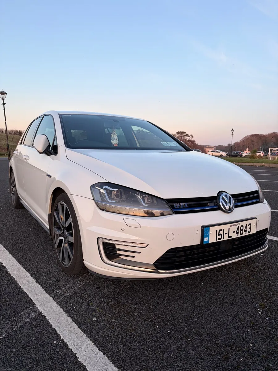 Volkswagen Golf 2015 - Image 2
