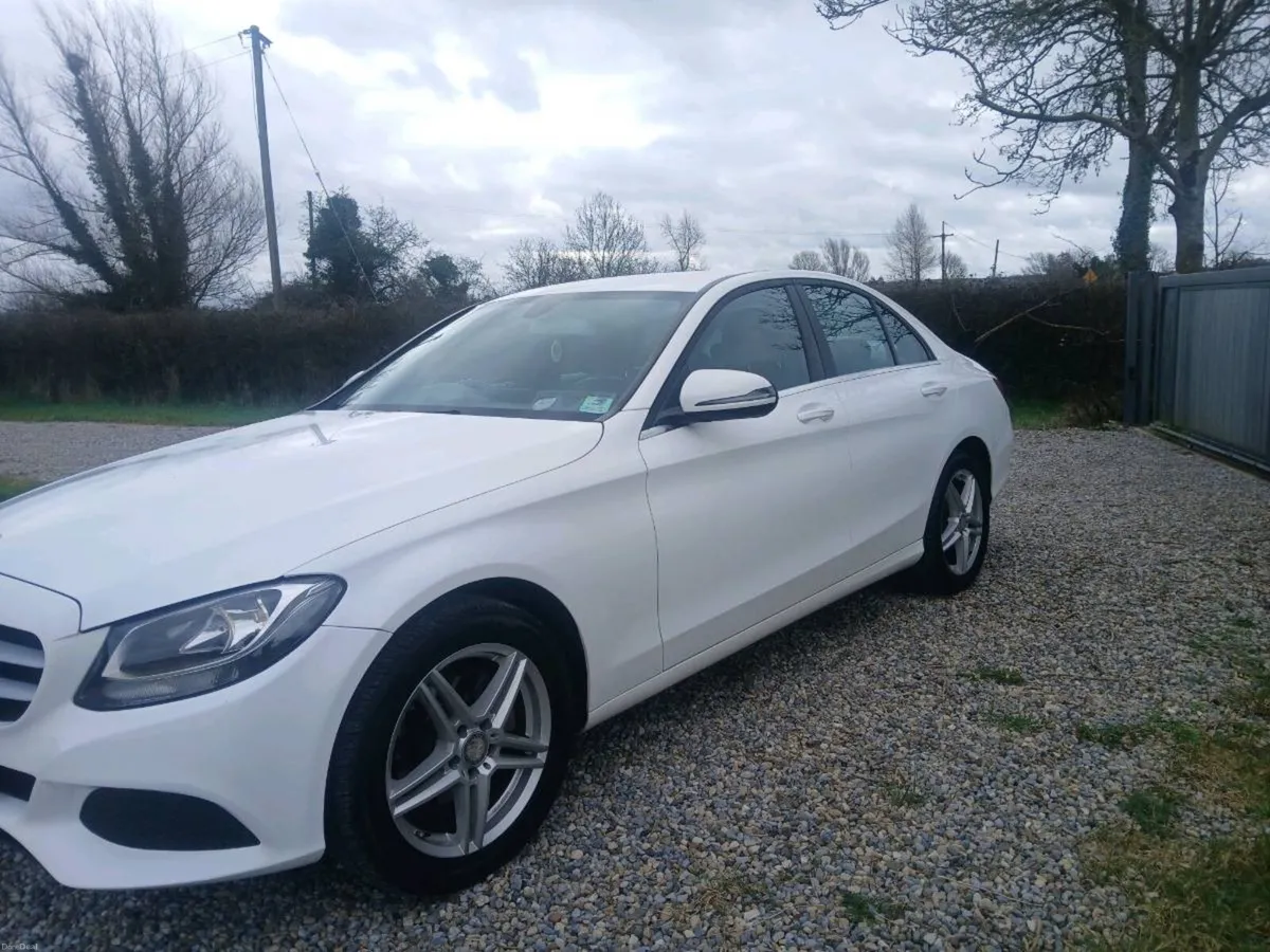 MERCEDES BENZ C180D LOW MILEAGE - Image 3