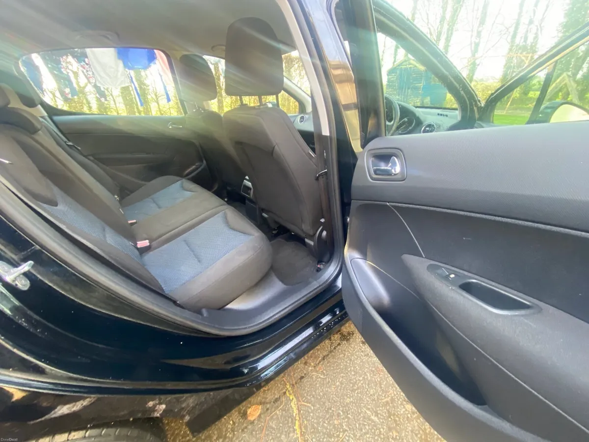 Peugeot 308 2011 - Image 3